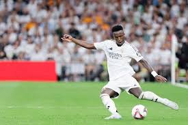 现出他的多 现出他的多